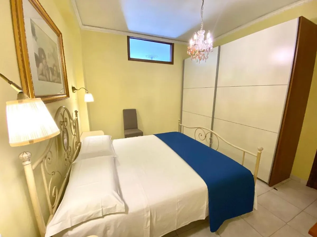 Apartments Mikros Giardini Naxos