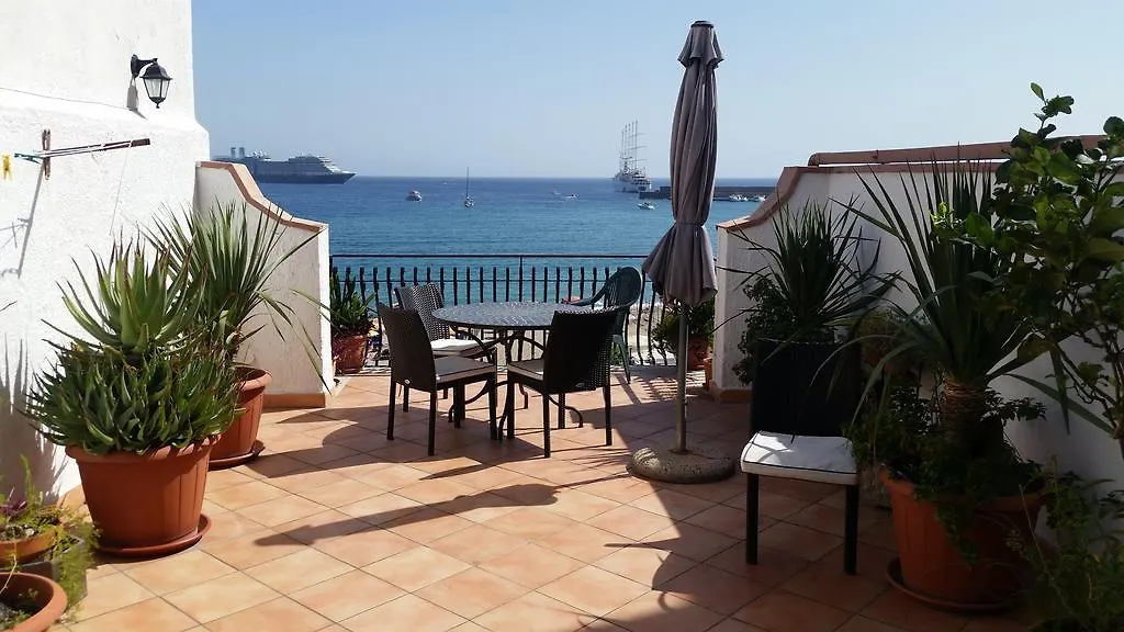 Apartments Mikros Giardini Naxos